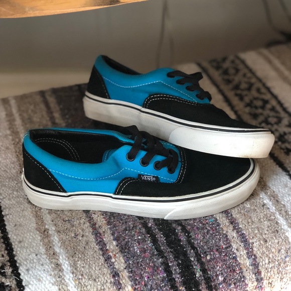 ❗️SOLD❗️Vans - Picture 2 of 4